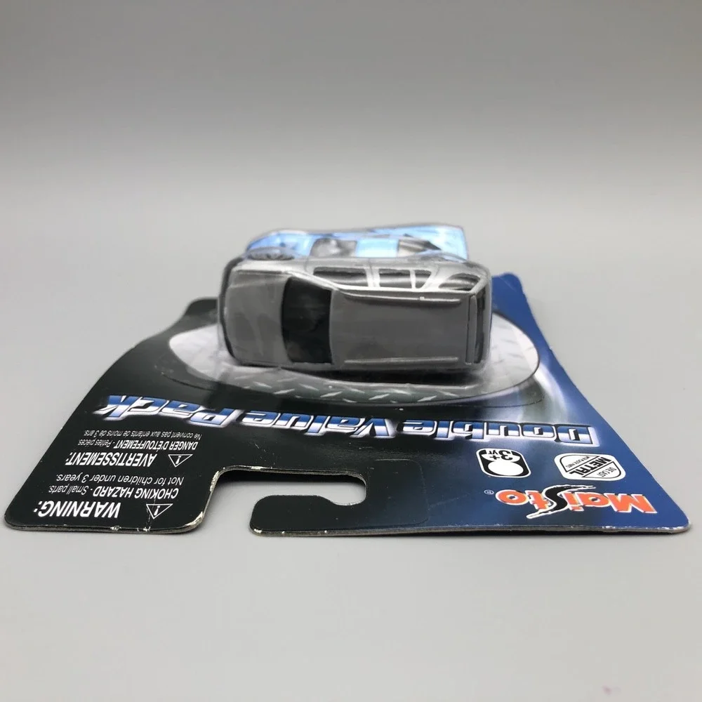 Maisto Double Value Pack Blue Corvette &‎ Silver Hummer Diecast 1/64 Scale